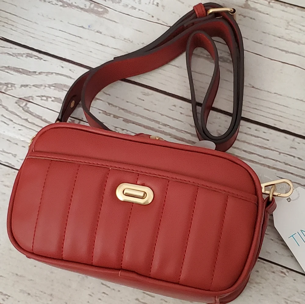 Time and Tru recycled materials puffer quilted crossbody camera bag red